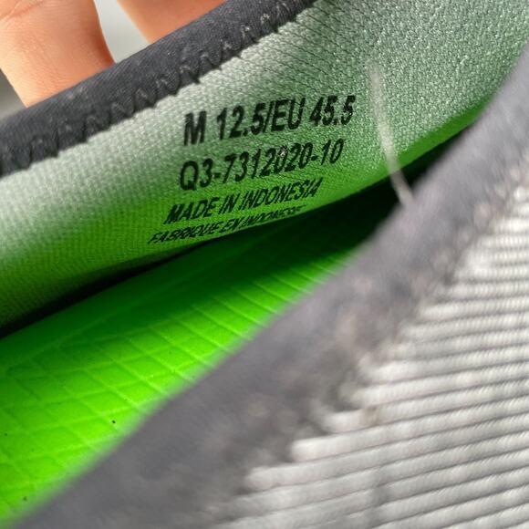 Oofos OOmg eeZee Men’s Size 12.5 Comfort Slip On Recovery Sneaker Shoe Black EUC - Picture 9 of 9